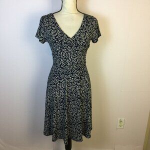 Kaileigh Faux Wrap Dress Sz M Womans Navy Blue Floral Short Sleeve Stretch Knit